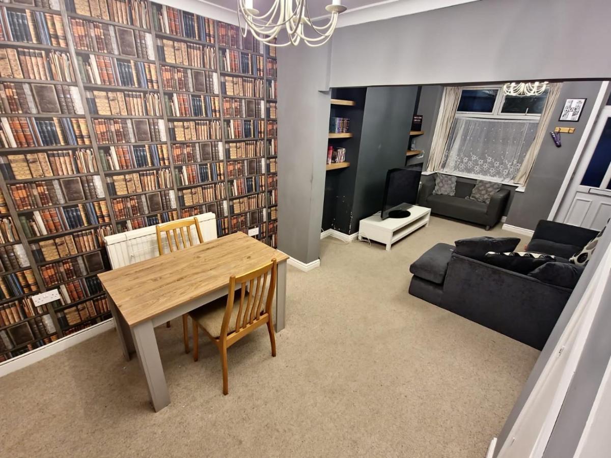 1 Bedroom Sculcoates House Hull Villa *